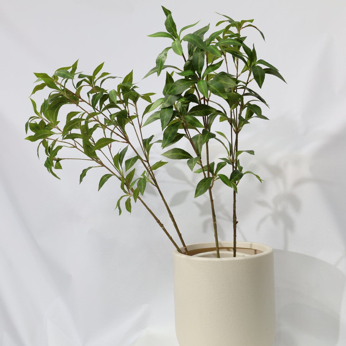 4 Pcs 75cm Artificial Pieris Japonica Stems Bendable  Faux Greenery Lifelike Foliage